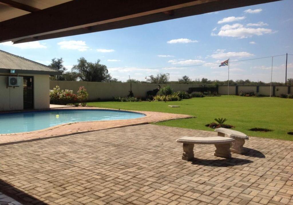 Marang Gardens Lodge Mafikeng Exterior photo