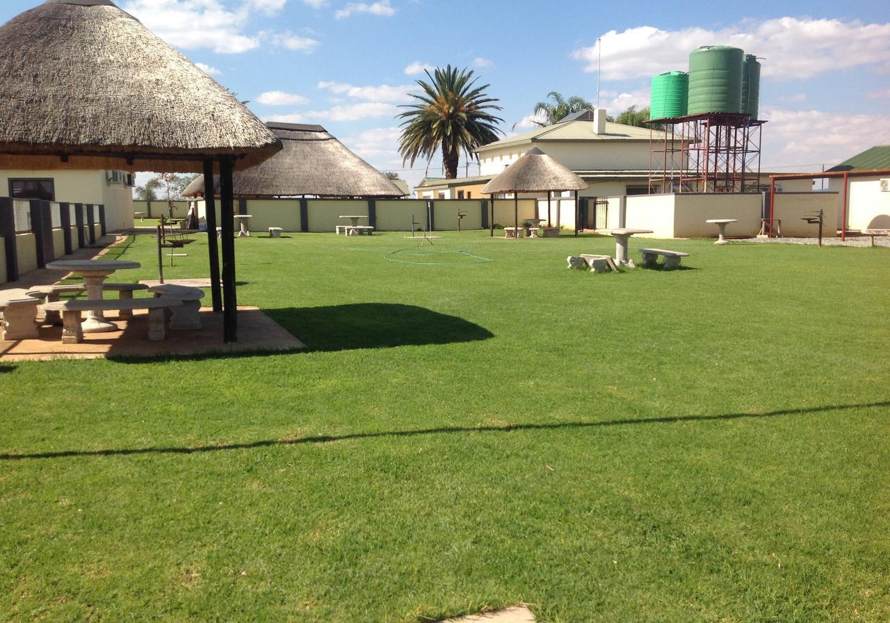 Marang Gardens Lodge Mafikeng Exterior photo