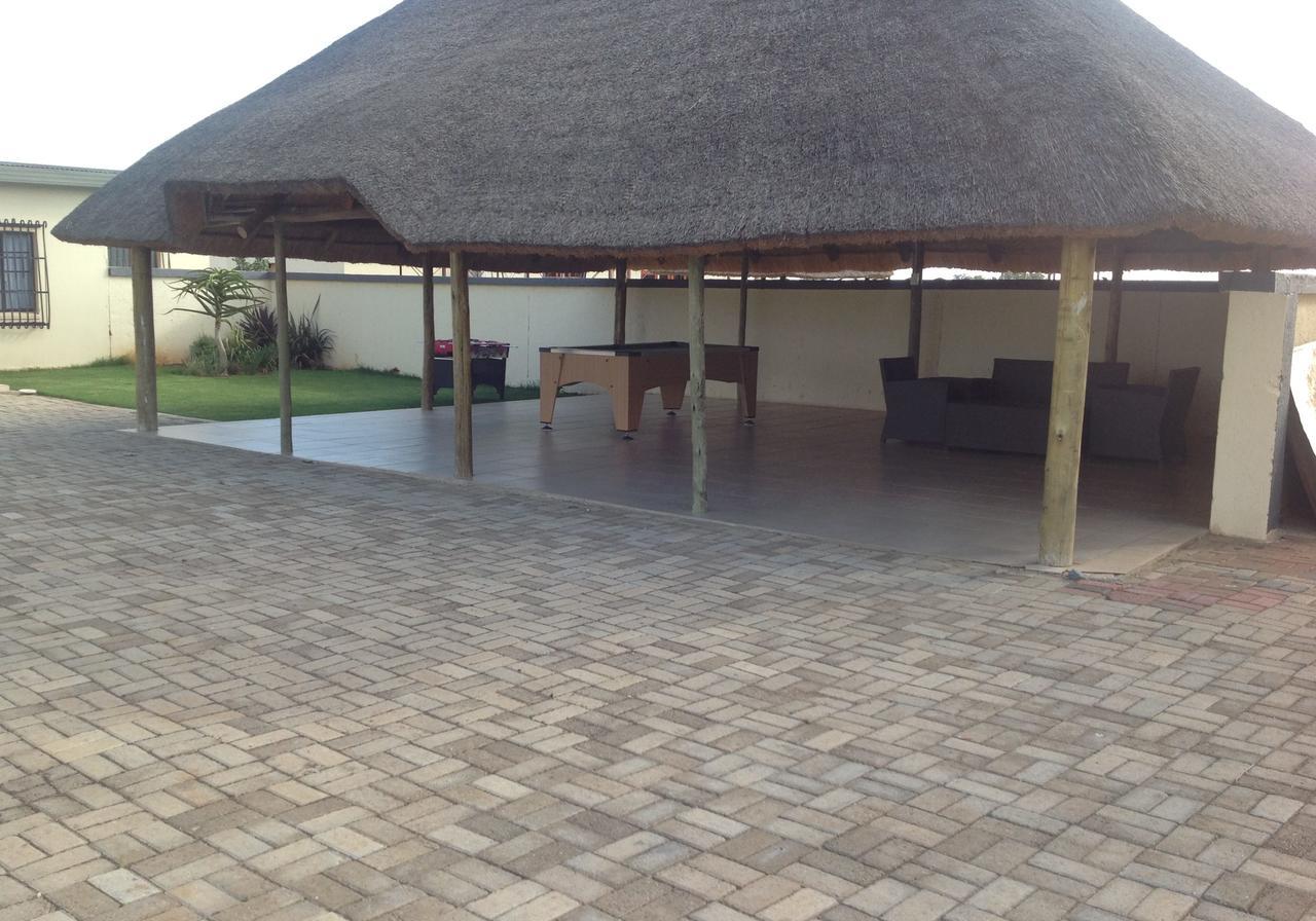 Marang Gardens Lodge Mafikeng Exterior photo