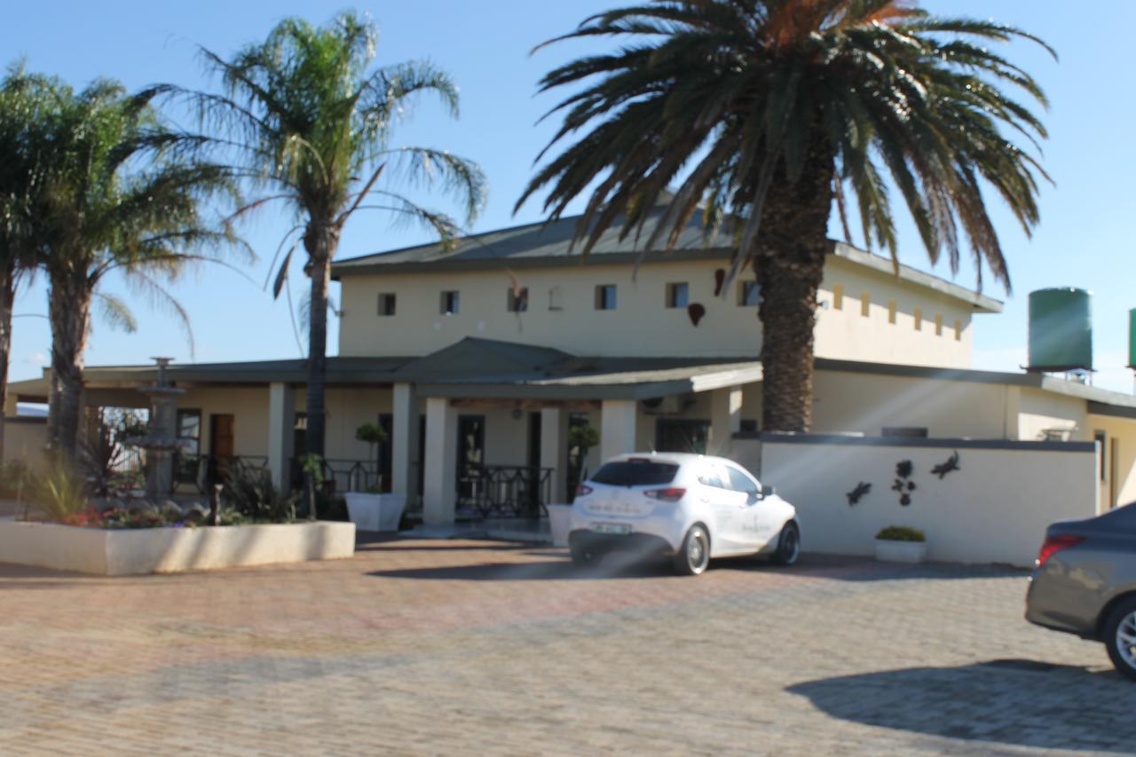 Marang Gardens Lodge Mafikeng Exterior photo